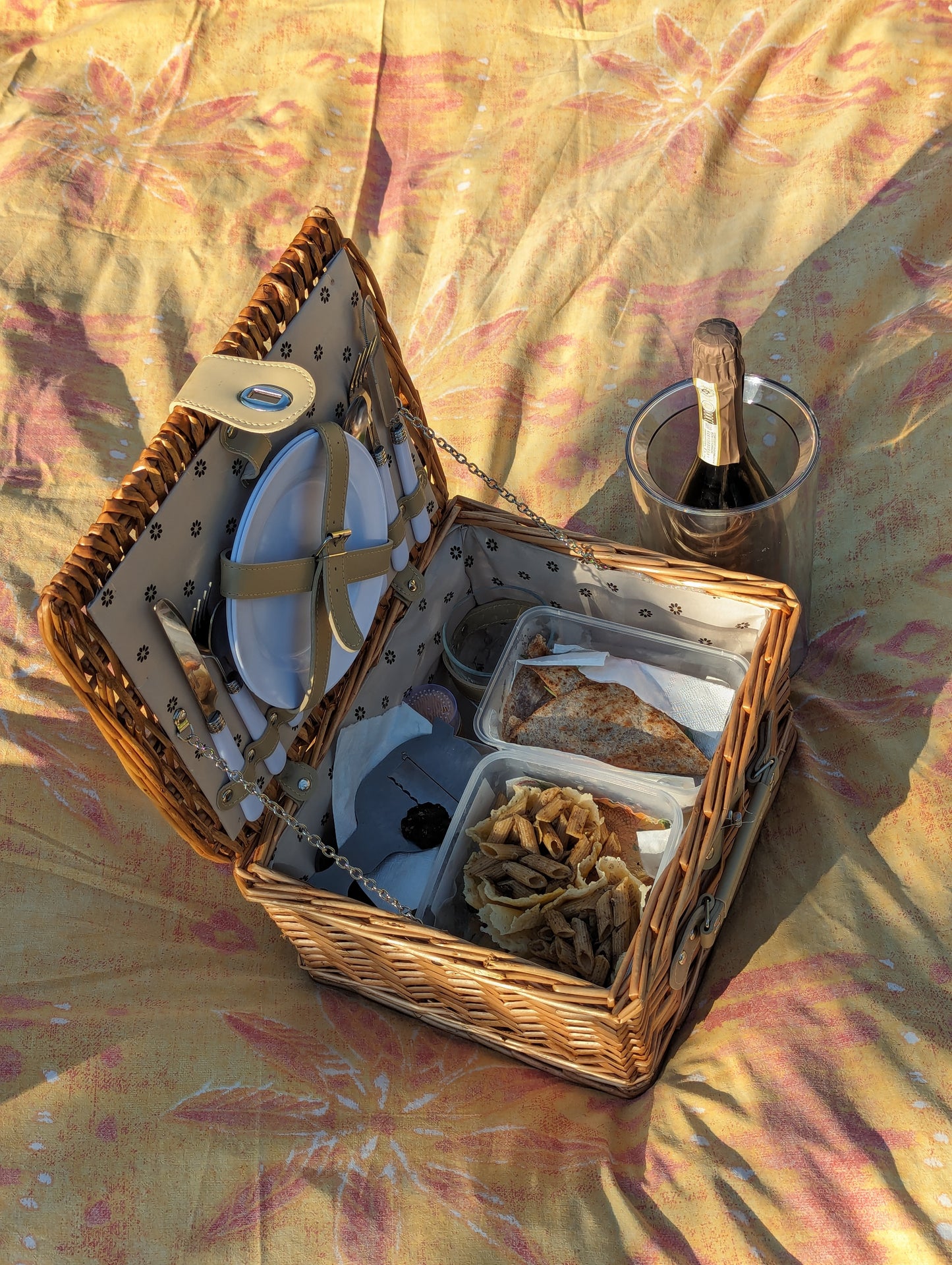 B&B + Truffle Picnic (for 2 people)